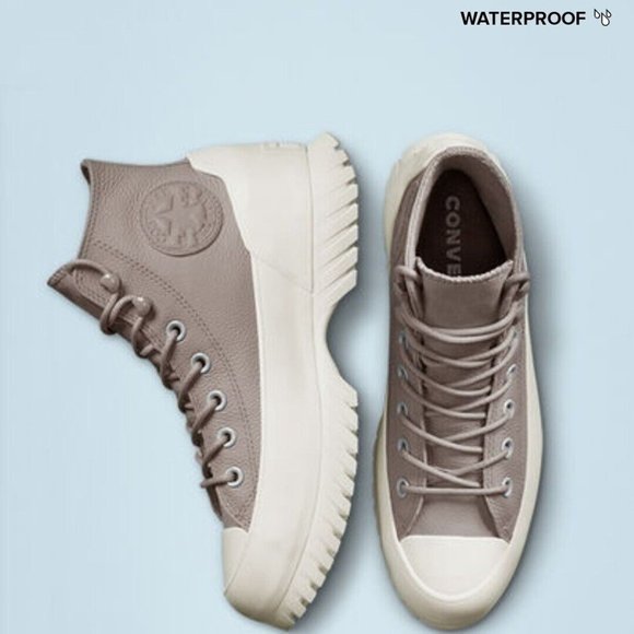 Women's Converse Chuck Taylor All Star Lugged Winter 2.0 Hi Waterproof 5… - Picture 2 of 8